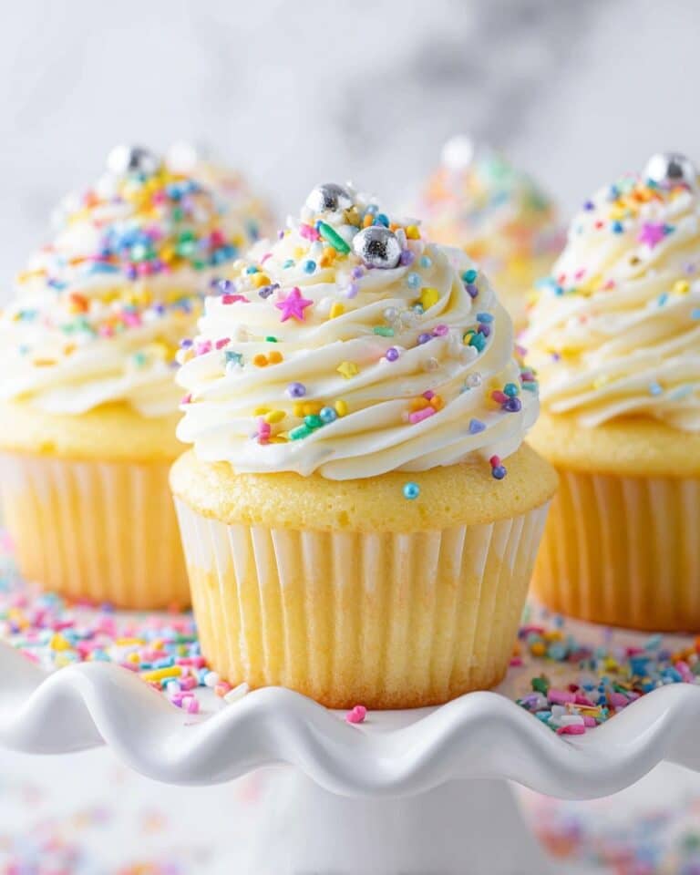 Vanilla Cupcakes with Classic Vanilla Buttercream Frosting Recipe